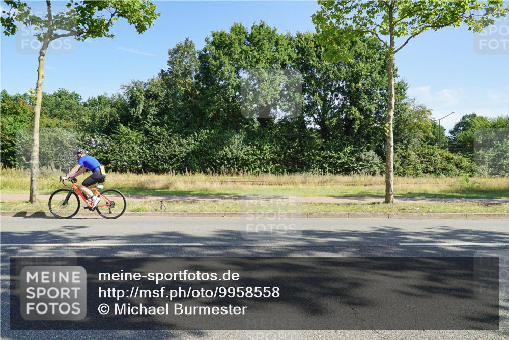 09.08.2026 - GEWOBA Citytriathlon Bremen Michael Burmester http://msf.ph/oto/9958558 09.08.2026 10:52:59 Radfahren 23, 175, 241, 353, 445, 521 meine-sportfotos.de