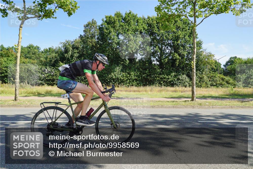 09.08.2026 - GEWOBA Citytriathlon Bremen Michael Burmester http://msf.ph/oto/9958569 09.08.2026 10:53:21 Radfahren 19, 21, 29, 139, 151, 179, 233, 423, 461, 474, 477, 522 meine-sportfotos.de