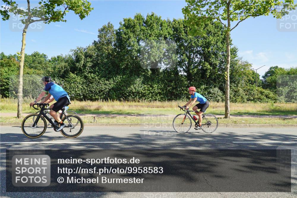 09.08.2026 - GEWOBA Citytriathlon Bremen Michael Burmester http://msf.ph/oto/9958583 09.08.2026 10:53:40 Radfahren 3, 107, 153, 179, 423, 433, 439, 477, 492, 495 meine-sportfotos.de