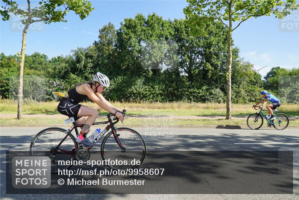 09.08.2026 - GEWOBA Citytriathlon Bremen Michael Burmester http://msf.ph/oto/9958607 09.08.2026 10:54:26 Radfahren 13, 33, 87, 111, 223, 331, 436, 467, 509 meine-sportfotos.de