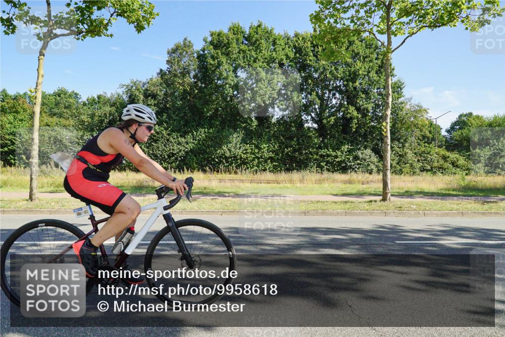 09.08.2026 - GEWOBA Citytriathlon Bremen Michael Burmester http://msf.ph/oto/9958618 09.08.2026 10:54:43 Radfahren 17, 87, 143, 185, 195, 467, 490, 514, 531 meine-sportfotos.de