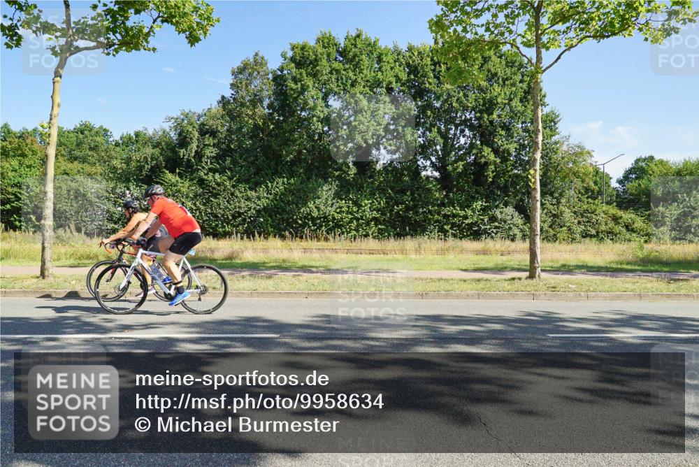 09.08.2026 - GEWOBA Citytriathlon Bremen Michael Burmester http://msf.ph/oto/9958634 09.08.2026 10:55:09 Radfahren 37, 53, 169, 187, 201, 207, 303, 390, 471, 476, 513, 530 meine-sportfotos.de