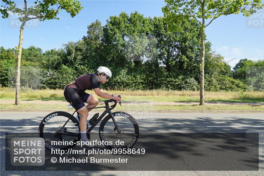 09.08.2026 - GEWOBA Citytriathlon Bremen Michael Burmester http://msf.ph/oto/9958649 09.08.2026 10:55:34 Radfahren 237, 426, 440, 488, 527 meine-sportfotos.de