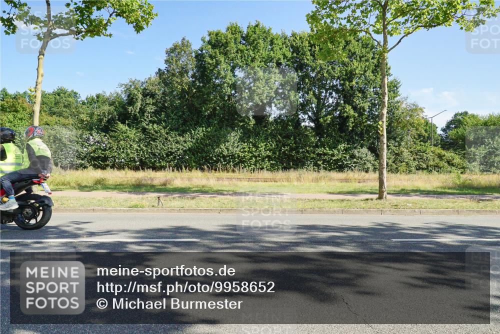 09.08.2026 - GEWOBA Citytriathlon Bremen Michael Burmester http://msf.ph/oto/9958652 09.08.2026 10:55:48 Radfahren 31, 45, 93, 119, 155, 157, 426, 440, 494 meine-sportfotos.de