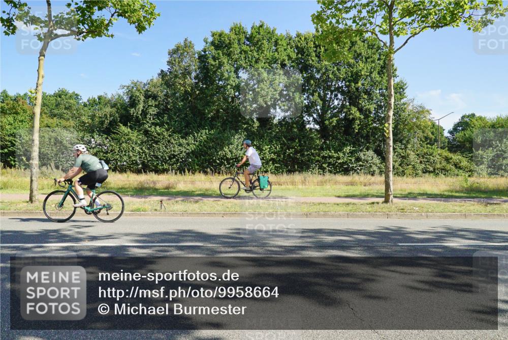 09.08.2026 - GEWOBA Citytriathlon Bremen Michael Burmester http://msf.ph/oto/9958664 09.08.2026 10:56:03 Radfahren 31, 41, 89, 109, 155, 211, 487, 491 meine-sportfotos.de