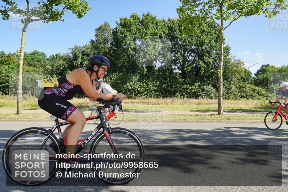 09.08.2026 - GEWOBA Citytriathlon Bremen Michael Burmester http://msf.ph/oto/9958665 09.08.2026 10:56:04 Radfahren 41, 89, 109, 155, 211, 487, 491 meine-sportfotos.de