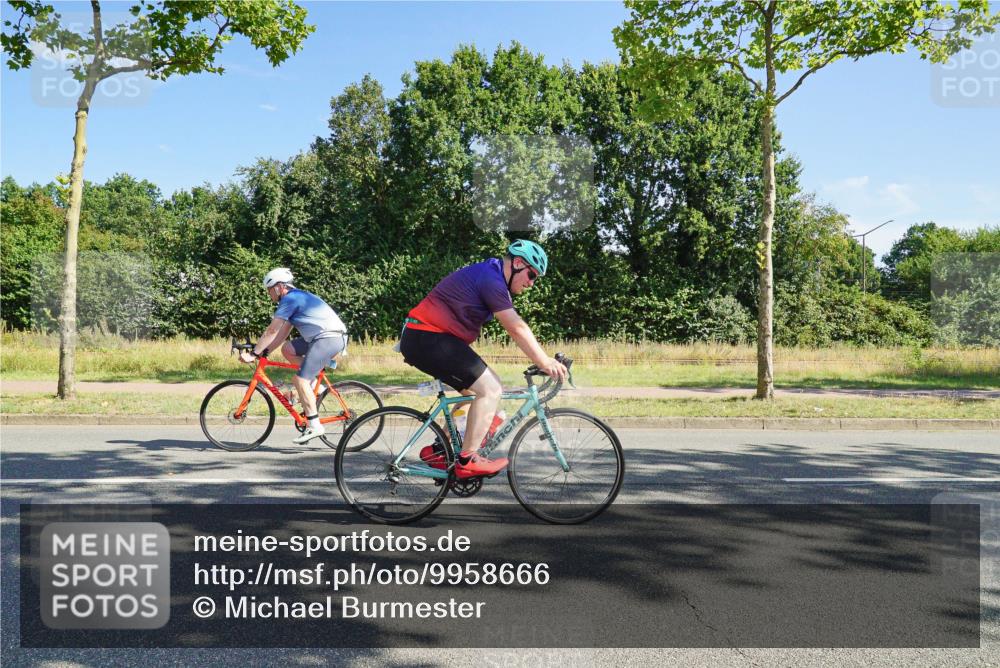 09.08.2026 - GEWOBA Citytriathlon Bremen Michael Burmester http://msf.ph/oto/9958666 09.08.2026 10:56:05 Radfahren 41, 89, 109, 155, 211, 487, 491 meine-sportfotos.de