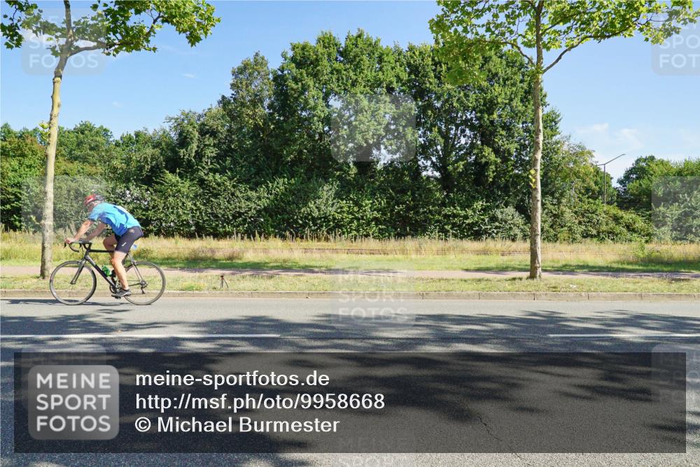 09.08.2026 - GEWOBA Citytriathlon Bremen Michael Burmester http://msf.ph/oto/9958668 09.08.2026 10:56:11 Radfahren 55, 61, 89, 109, 487 meine-sportfotos.de