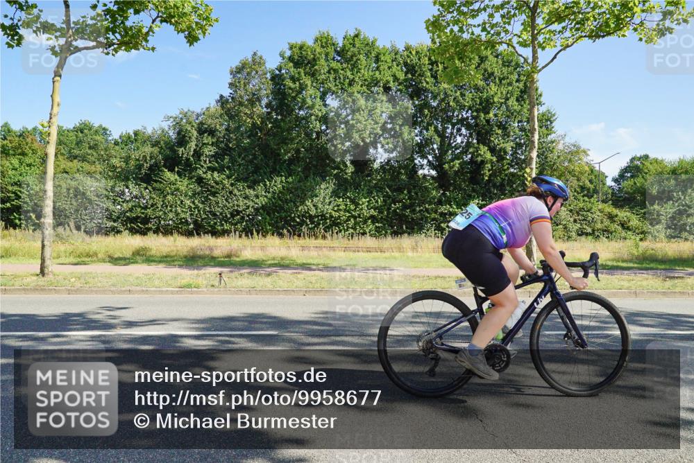 09.08.2026 - GEWOBA Citytriathlon Bremen Michael Burmester http://msf.ph/oto/9958677 09.08.2026 10:56:29 Radfahren 67, 163, 217, 225 meine-sportfotos.de