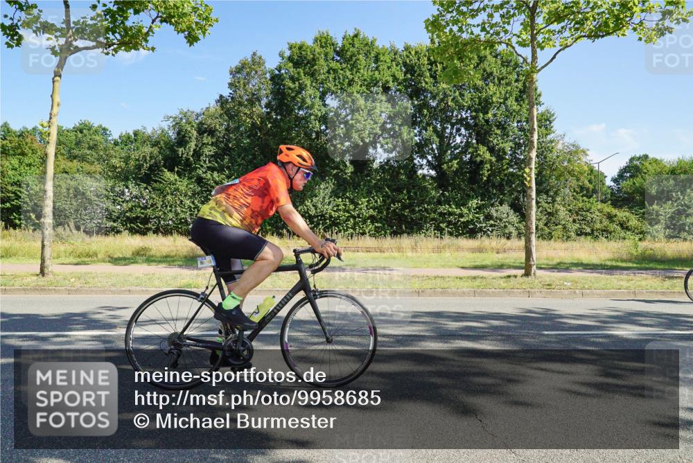 09.08.2026 - GEWOBA Citytriathlon Bremen Michael Burmester http://msf.ph/oto/9958685 09.08.2026 10:56:51 Radfahren 35, 75, 113, 147, 149, 399, 460, 480, 504 meine-sportfotos.de
