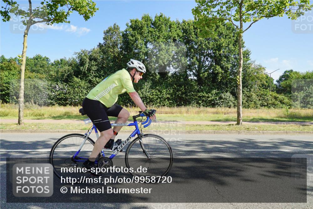 09.08.2026 - GEWOBA Citytriathlon Bremen Michael Burmester http://msf.ph/oto/9958720 09.08.2026 10:59:13 Radfahren 5, 115, 245, 429, 466, 499 meine-sportfotos.de
