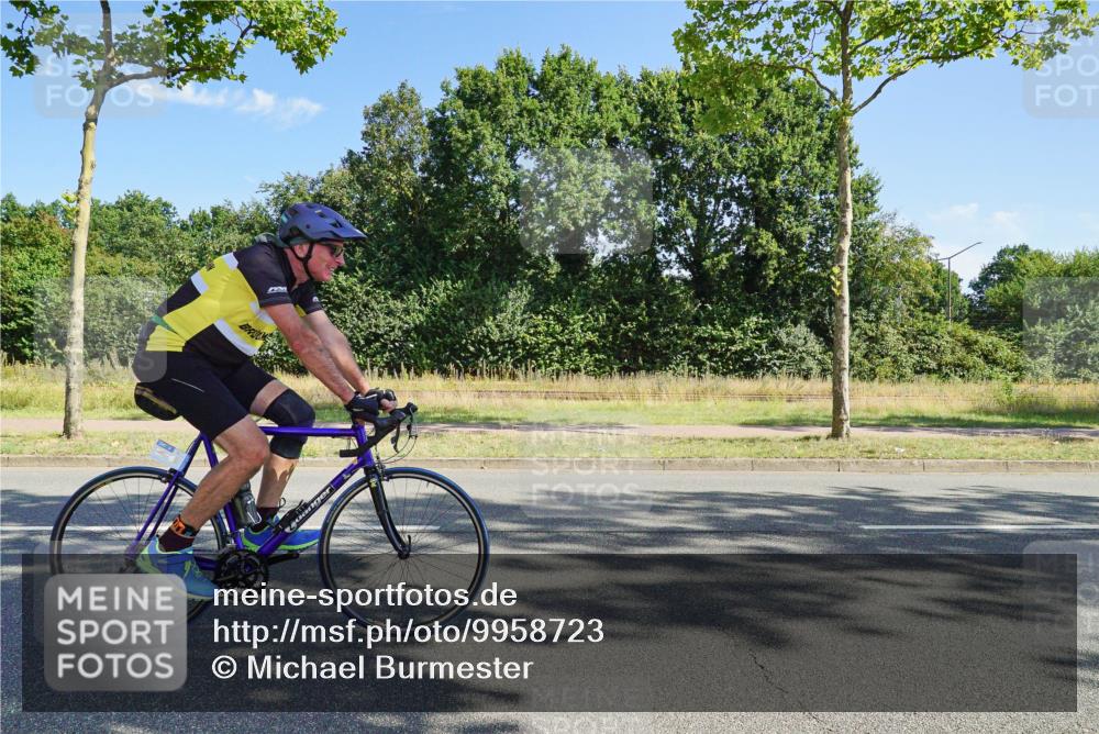 09.08.2026 - GEWOBA Citytriathlon Bremen Michael Burmester http://msf.ph/oto/9958723 09.08.2026 10:59:23 Radfahren 5, 115, 245, 429 meine-sportfotos.de
