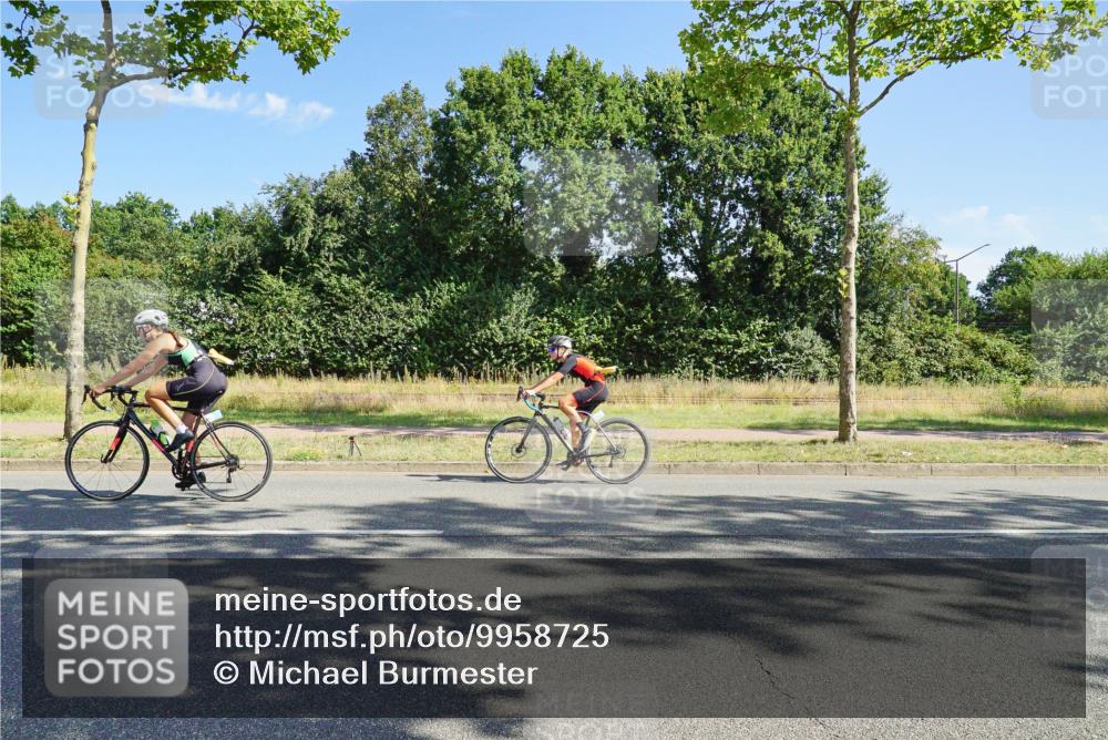 09.08.2026 - GEWOBA Citytriathlon Bremen Michael Burmester http://msf.ph/oto/9958725 09.08.2026 10:59:41 Radfahren  meine-sportfotos.de
