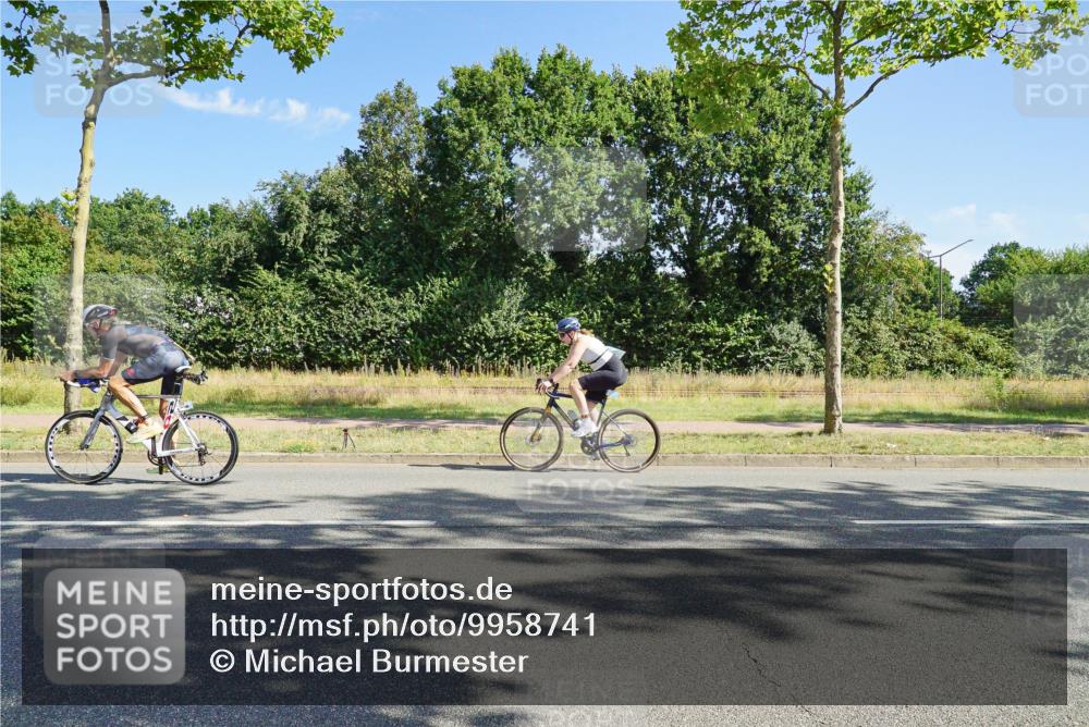 09.08.2026 - GEWOBA Citytriathlon Bremen Michael Burmester http://msf.ph/oto/9958741 09.08.2026 11:00:30 Radfahren 73, 91, 161, 165, 415, 424, 425 meine-sportfotos.de