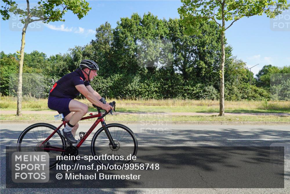 09.08.2026 - GEWOBA Citytriathlon Bremen Michael Burmester http://msf.ph/oto/9958748 09.08.2026 11:00:48 Radfahren 69, 73, 127, 161, 165, 435 meine-sportfotos.de