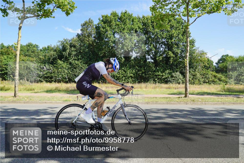 09.08.2026 - GEWOBA Citytriathlon Bremen Michael Burmester http://msf.ph/oto/9958778 09.08.2026 11:04:50 Radfahren 227, 524 meine-sportfotos.de