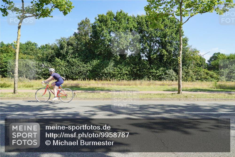 09.08.2026 - GEWOBA Citytriathlon Bremen Michael Burmester http://msf.ph/oto/9958787 09.08.2026 11:06:57 Radfahren  meine-sportfotos.de