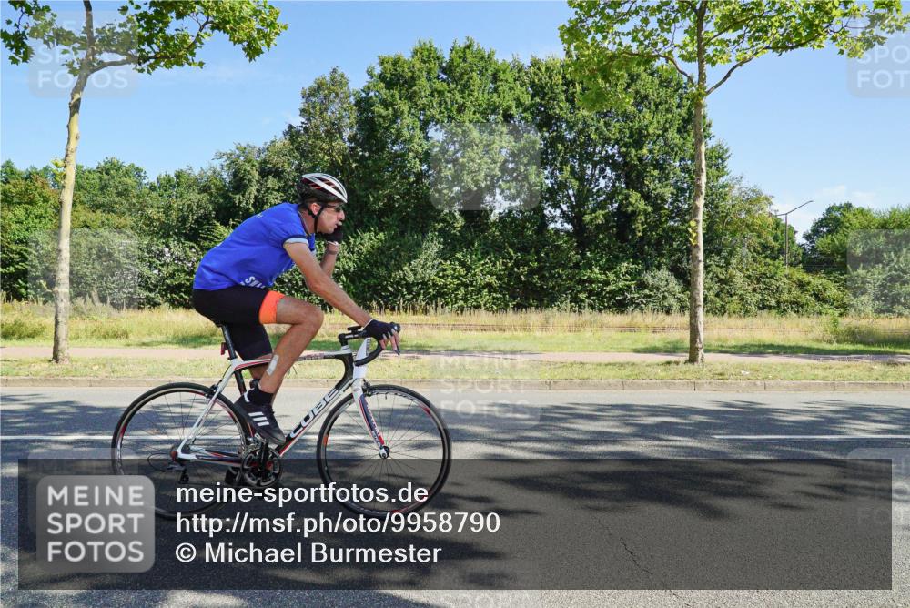 09.08.2026 - GEWOBA Citytriathlon Bremen Michael Burmester http://msf.ph/oto/9958790 09.08.2026 11:07:13 Radfahren 159 meine-sportfotos.de