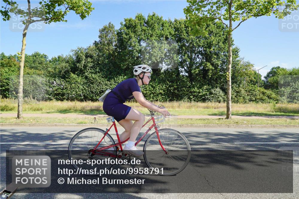 09.08.2026 - GEWOBA Citytriathlon Bremen Michael Burmester http://msf.ph/oto/9958791 09.08.2026 11:07:53 Radfahren 441 meine-sportfotos.de