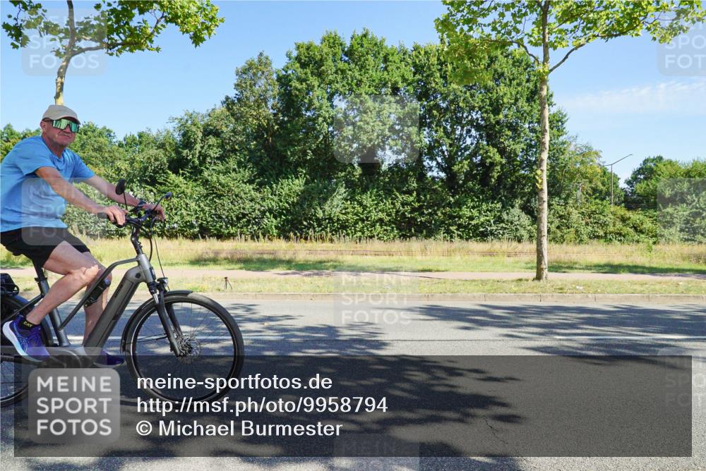 09.08.2026 - GEWOBA Citytriathlon Bremen Michael Burmester http://msf.ph/oto/9958794 09.08.2026 11:30:46 Radfahren  meine-sportfotos.de