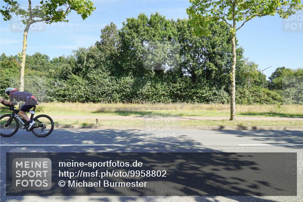 09.08.2026 - GEWOBA Citytriathlon Bremen Michael Burmester http://msf.ph/oto/9958802 09.08.2026 11:54:46 Radfahren  meine-sportfotos.de