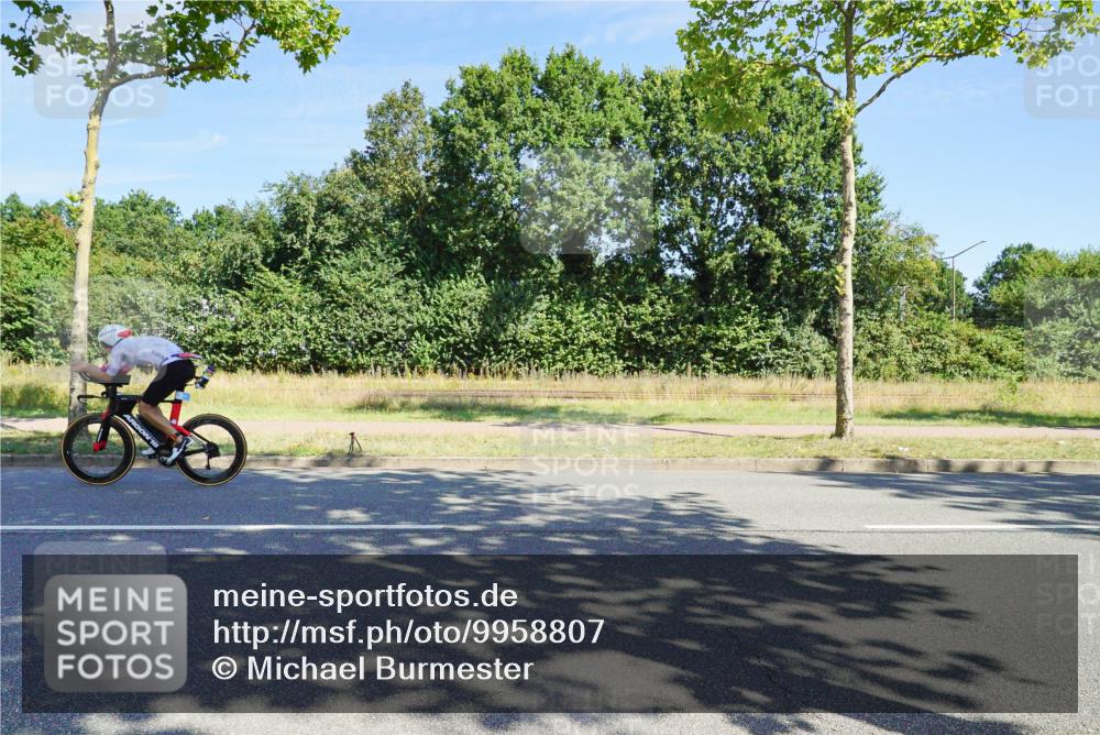 09.08.2026 - GEWOBA Citytriathlon Bremen Michael Burmester http://msf.ph/oto/9958807 09.08.2026 11:58:41 Radfahren  meine-sportfotos.de