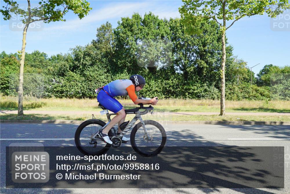 09.08.2026 - GEWOBA Citytriathlon Bremen Michael Burmester http://msf.ph/oto/9958816 09.08.2026 12:02:56 Radfahren 579, 650 meine-sportfotos.de