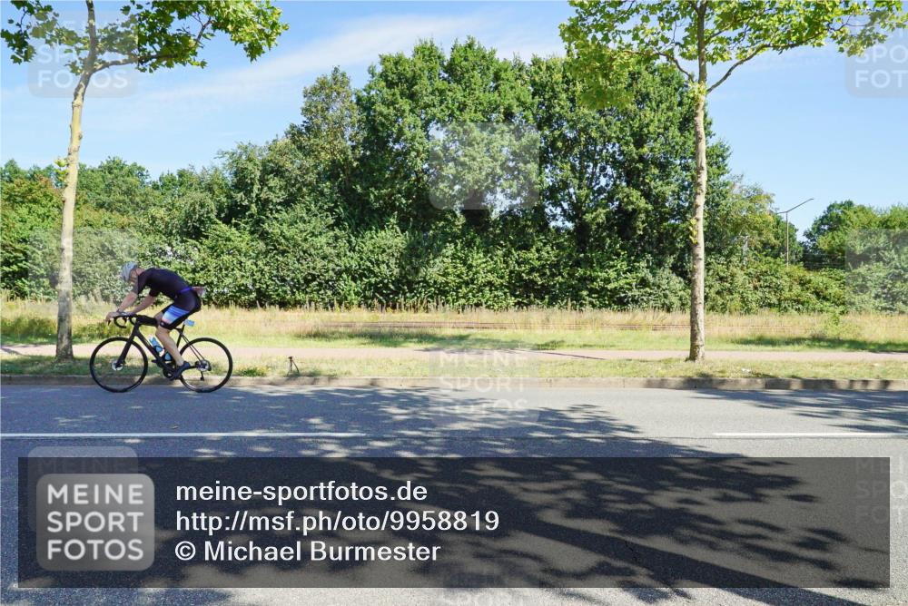 09.08.2026 - GEWOBA Citytriathlon Bremen Michael Burmester http://msf.ph/oto/9958819 09.08.2026 12:03:30 Radfahren 657 meine-sportfotos.de