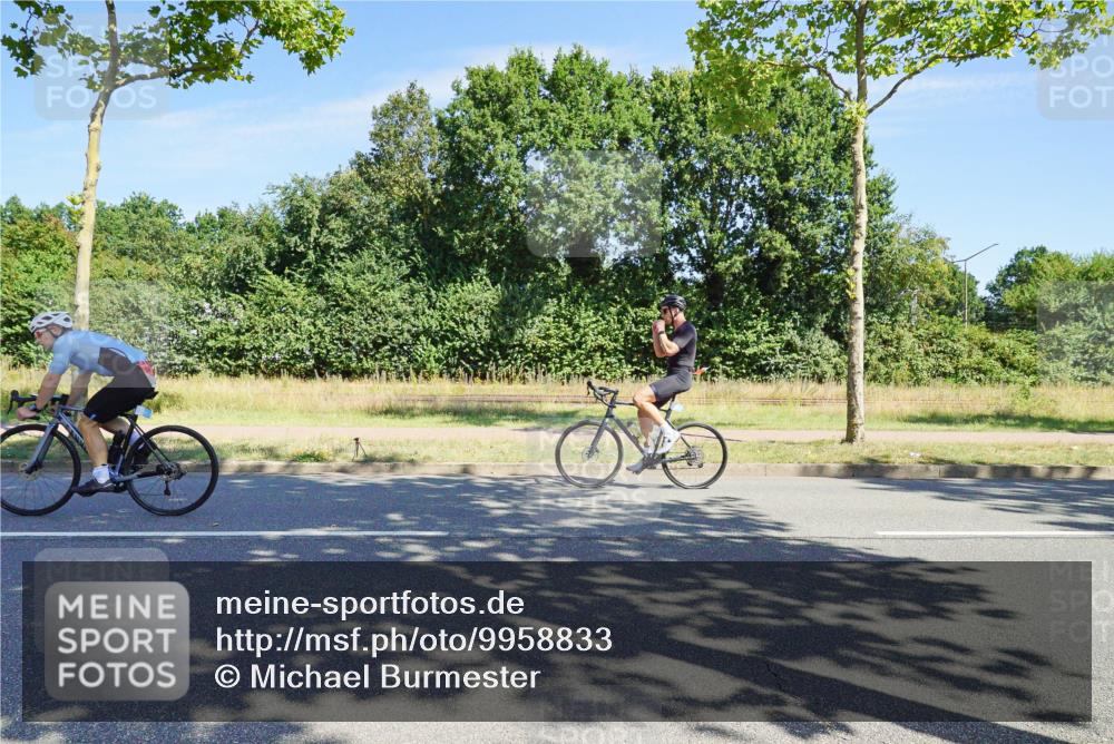 09.08.2026 - GEWOBA Citytriathlon Bremen Michael Burmester http://msf.ph/oto/9958833 09.08.2026 12:04:52 Radfahren 667 meine-sportfotos.de