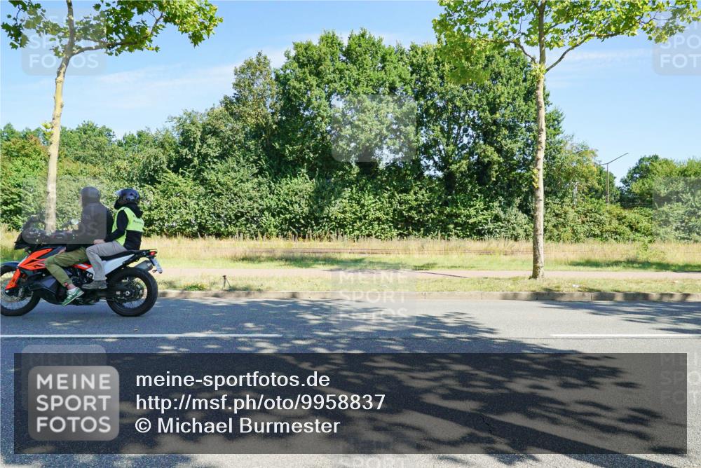 09.08.2026 - GEWOBA Citytriathlon Bremen Michael Burmester http://msf.ph/oto/9958837 09.08.2026 12:05:14 Radfahren 668 meine-sportfotos.de