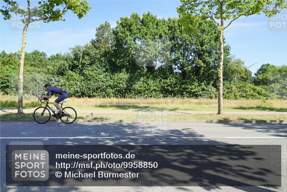 09.08.2026 - GEWOBA Citytriathlon Bremen Michael Burmester http://msf.ph/oto/9958850 09.08.2026 12:05:45 Radfahren 541, 562, 623, 695, 696 meine-sportfotos.de