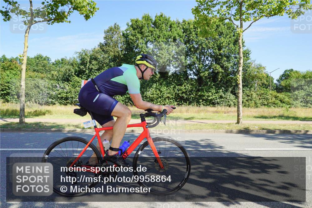 09.08.2026 - GEWOBA Citytriathlon Bremen Michael Burmester http://msf.ph/oto/9958864 09.08.2026 12:06:37 Radfahren 571, 651, 707, 720 meine-sportfotos.de