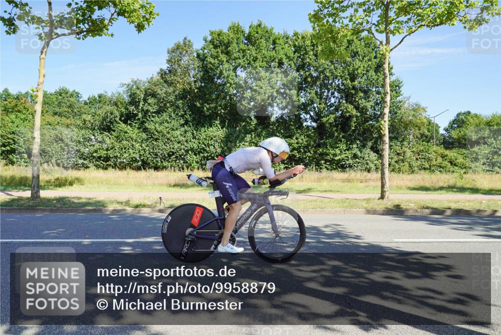 09.08.2026 - GEWOBA Citytriathlon Bremen Michael Burmester http://msf.ph/oto/9958879 09.08.2026 12:07:26 Radfahren 628, 761 meine-sportfotos.de