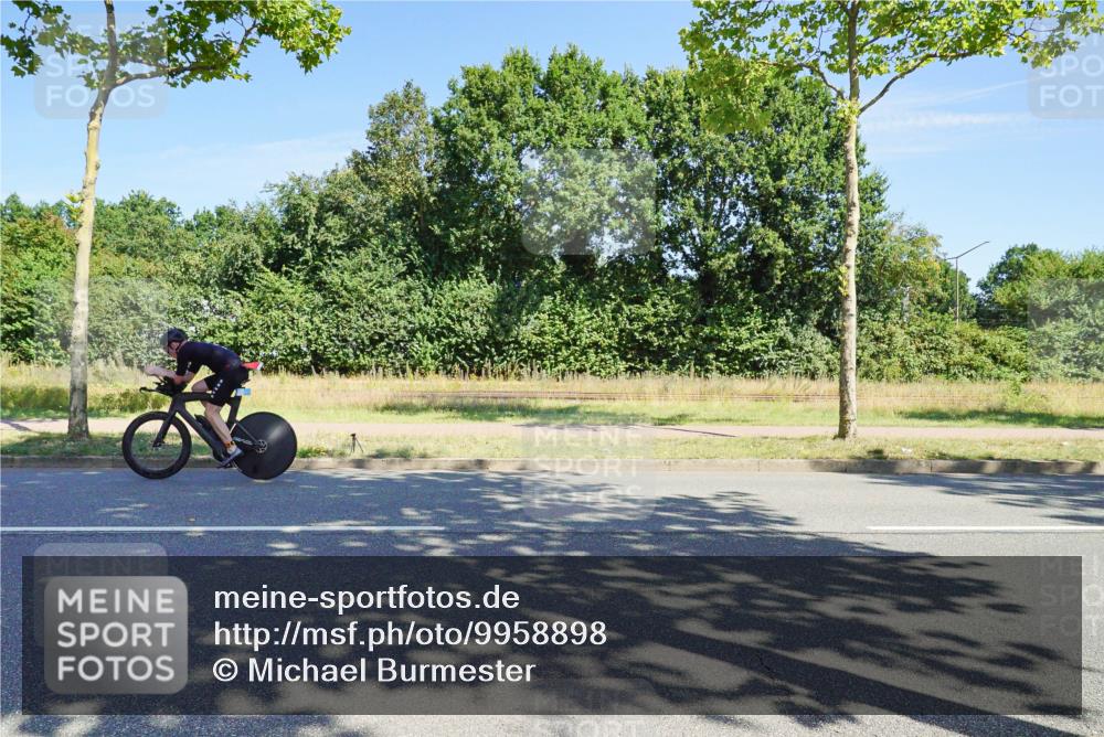 09.08.2026 - GEWOBA Citytriathlon Bremen Michael Burmester http://msf.ph/oto/9958898 09.08.2026 12:08:11 Radfahren 671, 787 meine-sportfotos.de