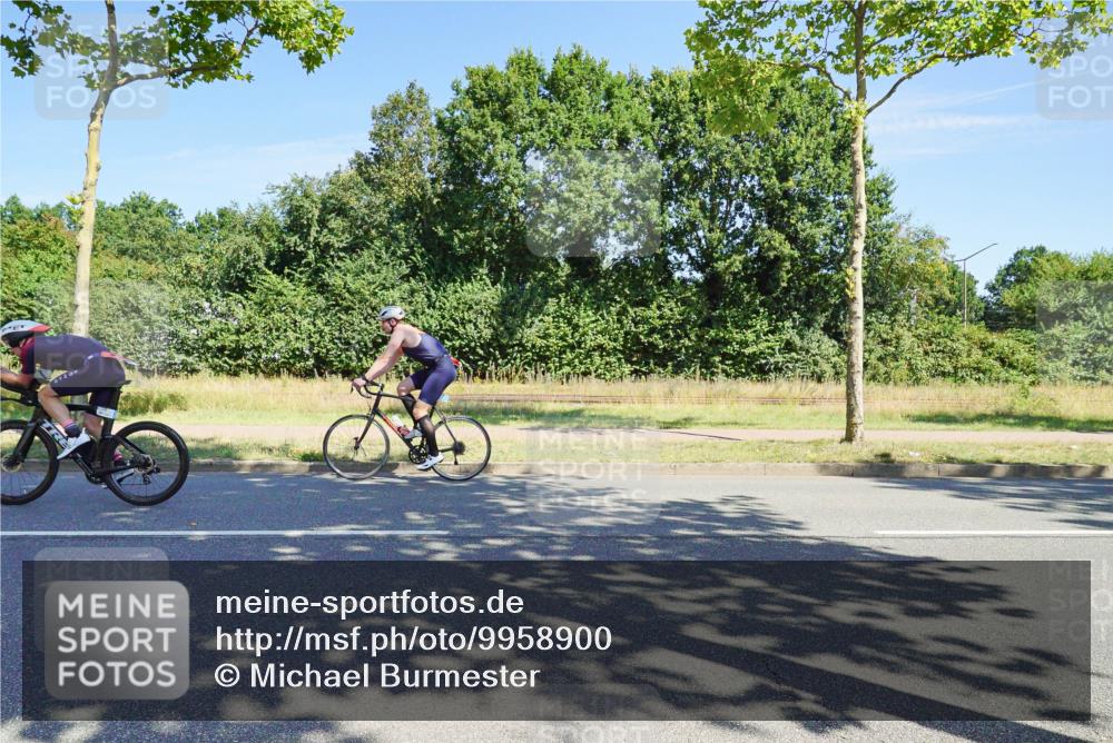 09.08.2026 - GEWOBA Citytriathlon Bremen Michael Burmester http://msf.ph/oto/9958900 09.08.2026 12:08:17 Radfahren 601, 671, 787 meine-sportfotos.de