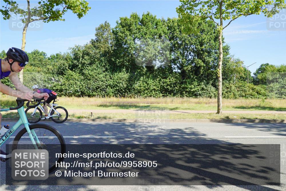 09.08.2026 - GEWOBA Citytriathlon Bremen Michael Burmester http://msf.ph/oto/9958905 09.08.2026 12:08:29 Radfahren 548, 558, 601, 602, 620 meine-sportfotos.de