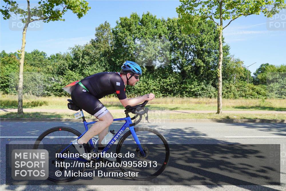 09.08.2026 - GEWOBA Citytriathlon Bremen Michael Burmester http://msf.ph/oto/9958913 09.08.2026 12:08:44 Radfahren 602, 620, 643, 711, 803 meine-sportfotos.de