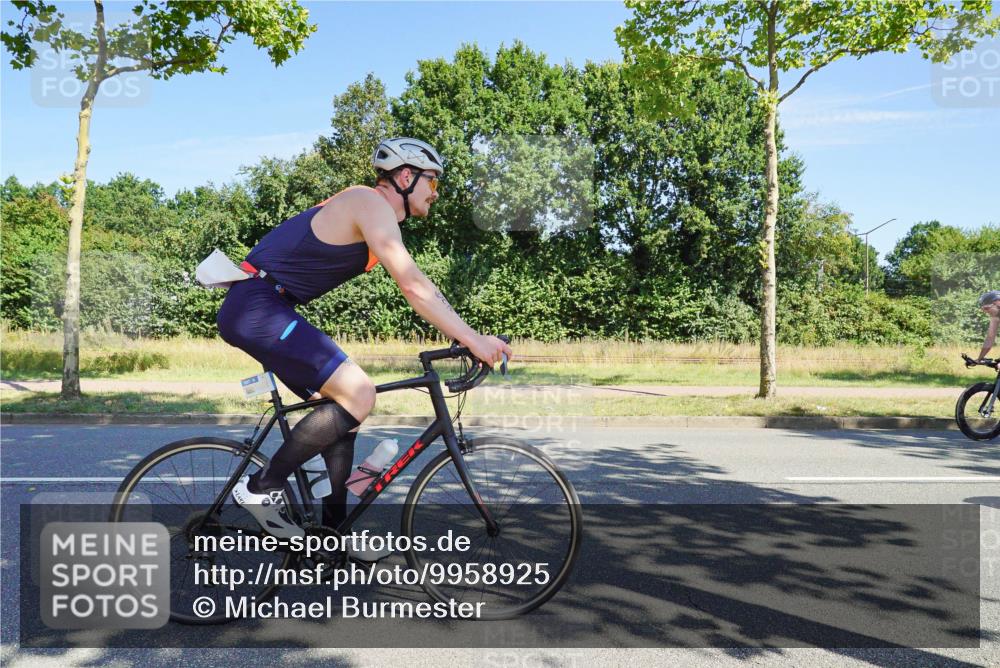 09.08.2026 - GEWOBA Citytriathlon Bremen Michael Burmester http://msf.ph/oto/9958925 09.08.2026 12:09:06 Radfahren 607, 630, 654, 699, 700, 858, 1121 meine-sportfotos.de