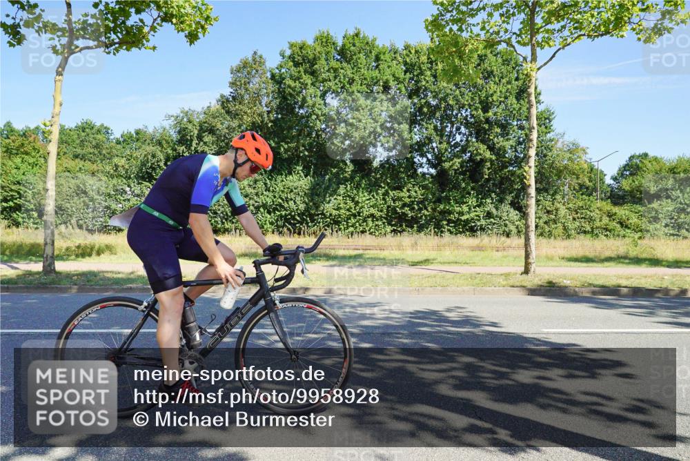 09.08.2026 - GEWOBA Citytriathlon Bremen Michael Burmester http://msf.ph/oto/9958928 09.08.2026 12:09:11 Radfahren 607, 629, 654, 675, 699, 700, 1121 meine-sportfotos.de