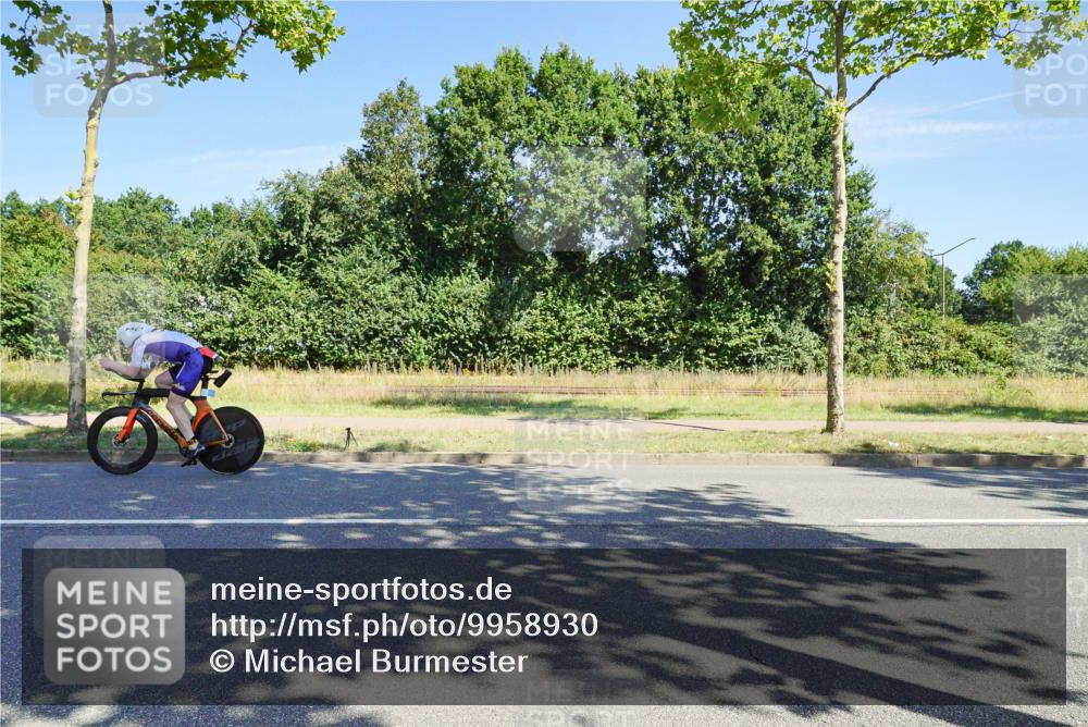 09.08.2026 - GEWOBA Citytriathlon Bremen Michael Burmester http://msf.ph/oto/9958930 09.08.2026 12:09:13 Radfahren 607, 629, 654, 675, 699, 700, 819, 1121 meine-sportfotos.de