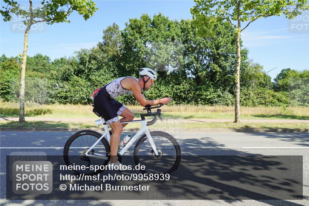 09.08.2026 - GEWOBA Citytriathlon Bremen Michael Burmester http://msf.ph/oto/9958939 09.08.2026 12:09:39 Radfahren 570, 597, 674, 702, 719 meine-sportfotos.de