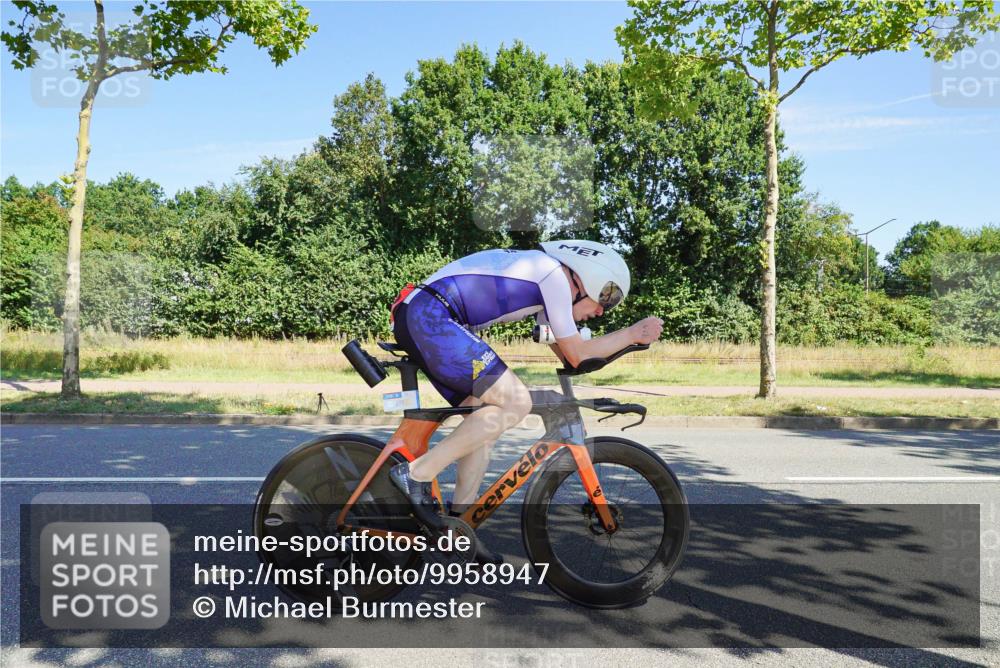 09.08.2026 - GEWOBA Citytriathlon Bremen Michael Burmester http://msf.ph/oto/9958947 09.08.2026 12:09:55 Radfahren 578, 635, 674, 718, 770, 774 meine-sportfotos.de