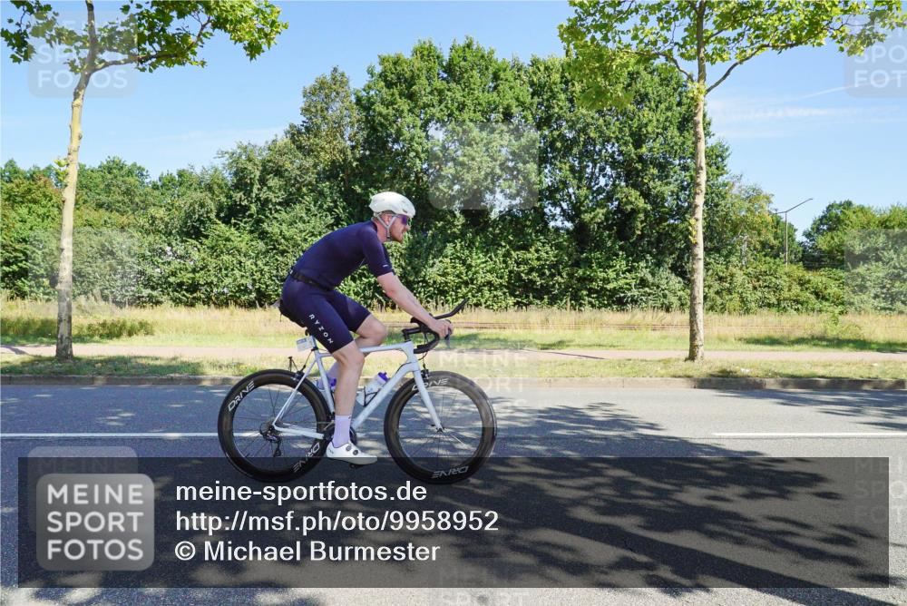 09.08.2026 - GEWOBA Citytriathlon Bremen Michael Burmester http://msf.ph/oto/9958952 09.08.2026 12:10:06 Radfahren 619, 633, 688, 729, 770, 774, 1002 meine-sportfotos.de