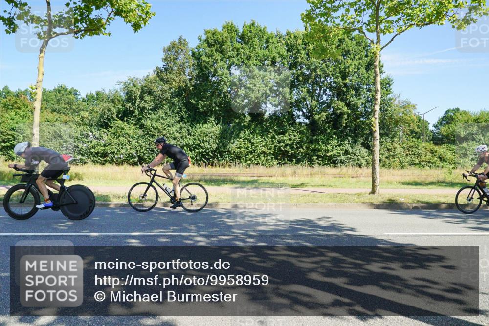 09.08.2026 - GEWOBA Citytriathlon Bremen Michael Burmester http://msf.ph/oto/9958959 09.08.2026 12:10:16 Radfahren 619, 633, 688, 729, 1002 meine-sportfotos.de