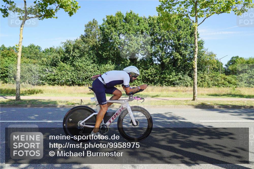 09.08.2026 - GEWOBA Citytriathlon Bremen Michael Burmester http://msf.ph/oto/9958975 09.08.2026 12:10:47 Radfahren 740, 766 meine-sportfotos.de