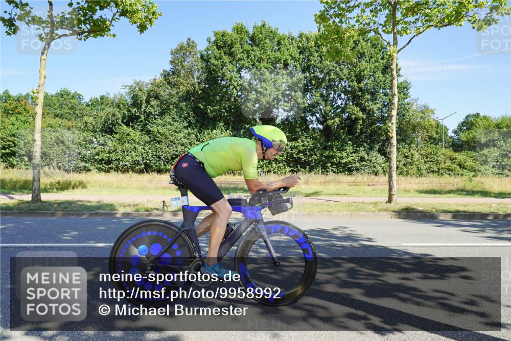 09.08.2026 - GEWOBA Citytriathlon Bremen Michael Burmester http://msf.ph/oto/9958992 09.08.2026 12:11:07 Radfahren 587, 641, 652, 669, 690, 714, 743, 767, 789, 801, 810, 831, 854 meine-sportfotos.de