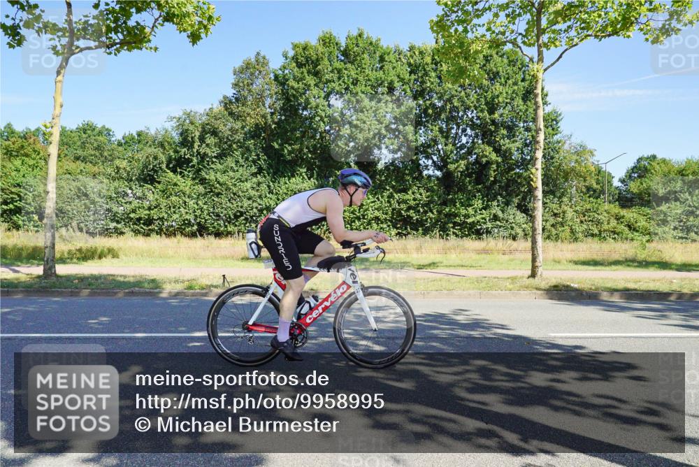 09.08.2026 - GEWOBA Citytriathlon Bremen Michael Burmester http://msf.ph/oto/9958995 09.08.2026 12:11:17 Radfahren 112, 588, 641, 698, 703, 767, 789, 801, 854 meine-sportfotos.de