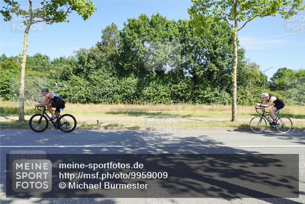 09.08.2026 - GEWOBA Citytriathlon Bremen Michael Burmester http://msf.ph/oto/9959009 09.08.2026 12:11:40 Radfahren 549, 631, 666, 676, 691, 692, 712, 732, 862, 1153 meine-sportfotos.de