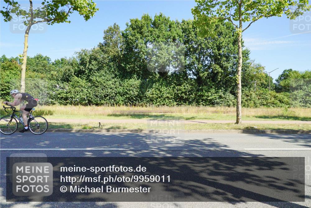 09.08.2026 - GEWOBA Citytriathlon Bremen Michael Burmester http://msf.ph/oto/9959011 09.08.2026 12:11:41 Radfahren 549, 631, 676, 691, 692, 712, 732, 862, 1153 meine-sportfotos.de