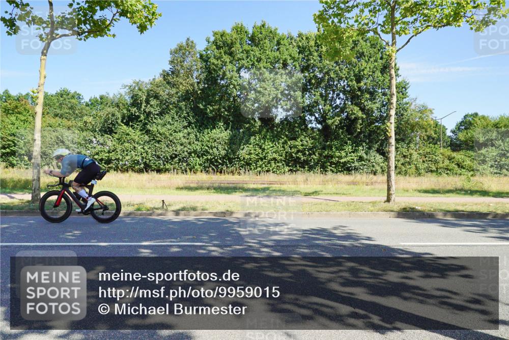 09.08.2026 - GEWOBA Citytriathlon Bremen Michael Burmester http://msf.ph/oto/9959015 09.08.2026 12:11:45 Radfahren 549, 631, 642, 660, 676, 691, 692, 712, 732, 862 meine-sportfotos.de